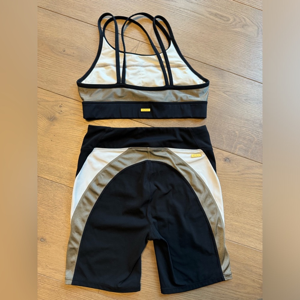 Alala Biker short (S) AND sports bra (M) matching set - Picture 16 of 16
